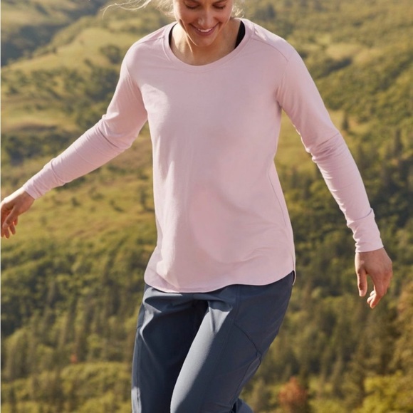 L.L. Bean Tops - L.L. Bean purple Long Sleeve Tee Size Small R